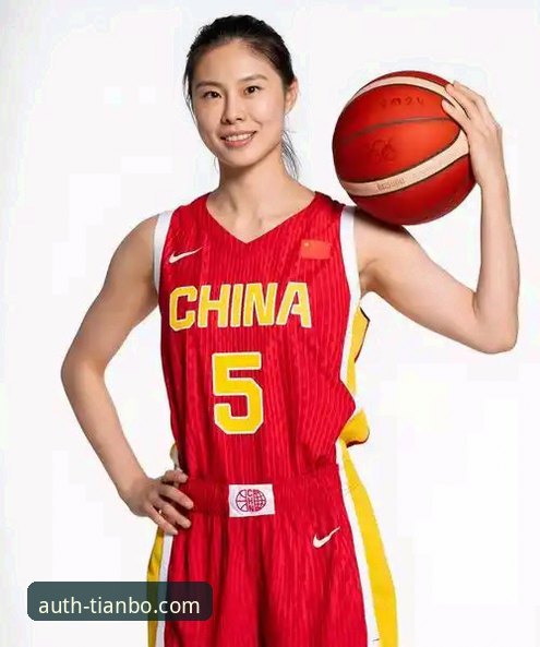 中国女篮战术调整与关键球员表现详解